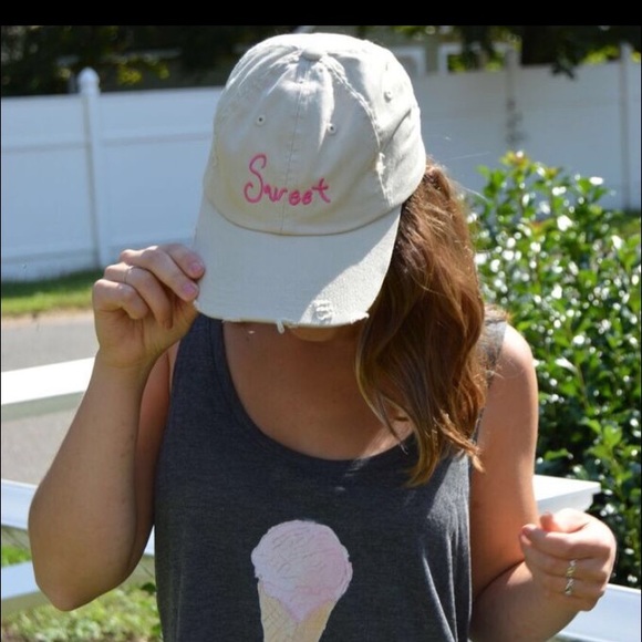 “Sweet” Hat - Picture 2 of 7